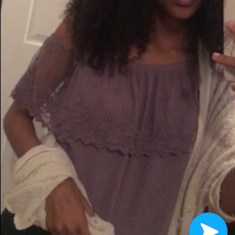 ISO purple top, not for sale